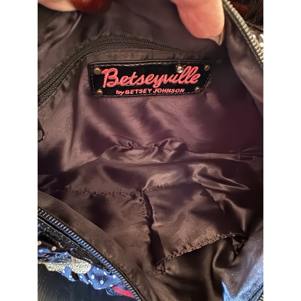 Vintage Y2K Betsyville By Betsey Johnson Hot Lips Hobo Shoulder Bag - Picture 12 of 12